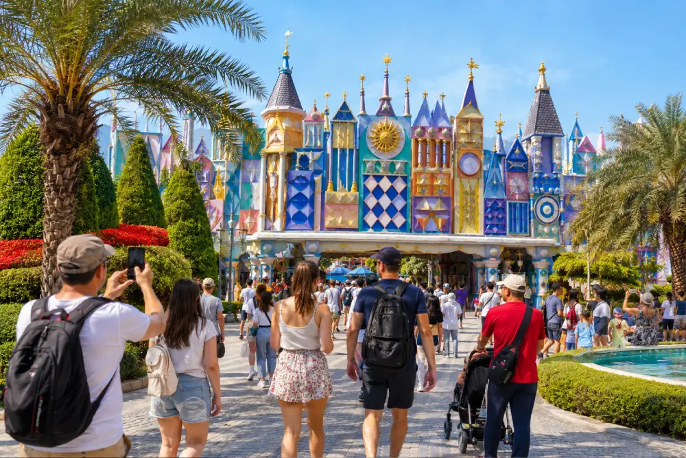 Where Is Dream World Bangkok Located?
